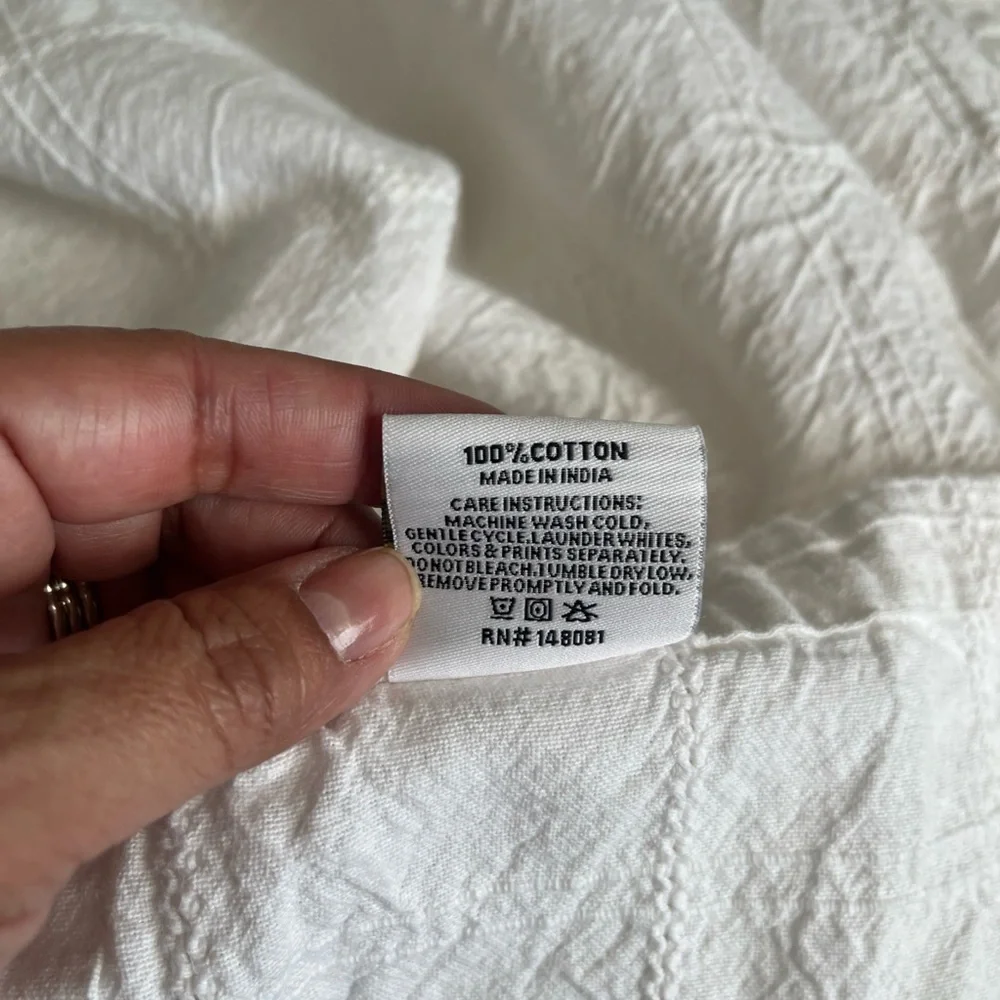 Thyme & Sage Rectangular Tablecloth 100% Cotton White Textured 72”x 52” See pic